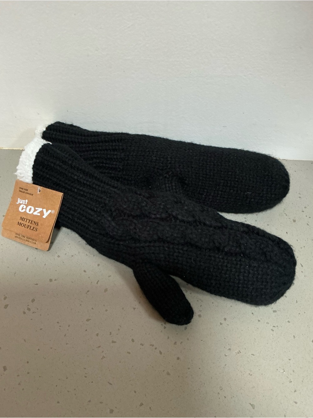 NWT Just Cozy Black Cable Knit Sherpa-Lined Mittens | One Size